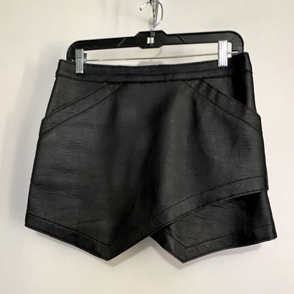 BCBGMAXAZRIA Black Skirt Owen Faux Leather Skirt - Picture 3 of 3